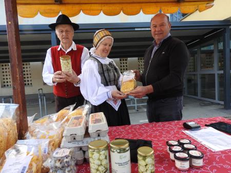Dobro založena je bila stojnica Piščančjereje Galjot iz Lahovč